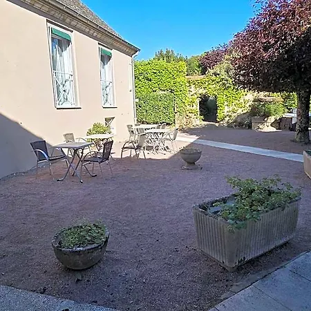 فندق Logis Restaurant Bar Du Commerce - Maison Robin Tronget